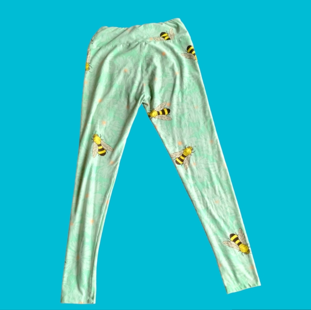 LuLaroe Leggings Green Bumble Bee Floral Pattern one size